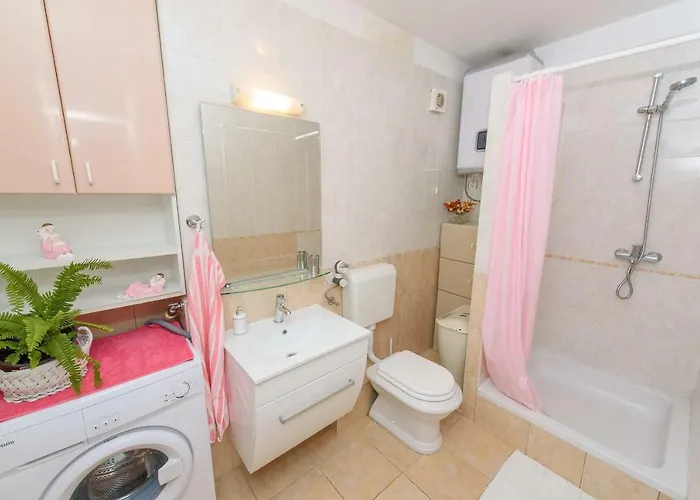 Comfortable And Stylish スプリト